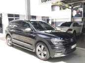 Bán Volkswagen Tiguan sản xuất năm 2018, màu đen, nhập khẩu