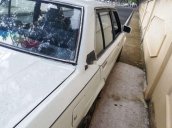 Gia đình bán xe Toyota Corolla năm 1985, màu trắng, nhập khẩu, bao đẹp bao chất