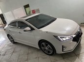 Xe Hyundai Elantra sản xuất năm 2019 còn mới