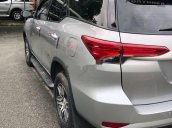 Cần bán lại xe Toyota Fortuner năm sản xuất 2017, màu bạc, nhập khẩu số sàn