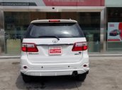 Bán ô tô Toyota Fortuner 2.7V đời 2011, màu trắng còn mới