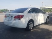 Gia đình cần bán lại chiếc Chevrolet Cruze đời 2010, xe giá thấp, còn mới hoàn toàn