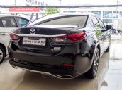 Bán ô tô Mazda 6 2.0 Premium sản xuất 2019, màu đen, giá chỉ 825 triệu