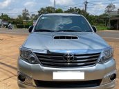 Cần bán lại xe Toyota Fortuner 2.5G 2013, màu bạc còn mới