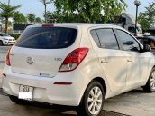 Cần bán lại xe Hyundai i20 1.4 AT 2013, màu trắng, nhập khẩu còn mới