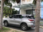 Bán xe Toyota Fortuner đời 2017, màu bạc, nhập khẩu