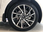 Cần bán xe Hyundai Elantra sản xuất năm 2020, giá 570tr