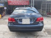 Cần bán xe Mercedes E200 2013, màu xám còn mới, giá chỉ 956 triệu