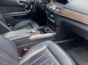 Cần bán xe Mercedes E200 2013, màu xám còn mới, giá chỉ 956 triệu