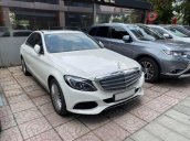 Bán xe Mercedes C250 trắng, nội thất kem 2017 - Trả trước 430 triệu nhận xe ngay