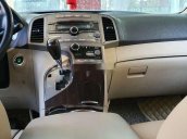 Gia đình bán xe Toyota Venza sản xuất năm 2010, màu nâu, nhập Mỹ