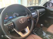 Bán Toyota Fortuner đời 2017, màu xám  