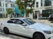 Cần bán lại xe Mercedes C200 2019, màu trắng số tự động