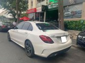 Bán Mercedes C300 sản xuất năm 2019, màu trắng