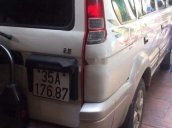 Cần bán xe Mitsubishi Jolie đời 2002, màu trắng xe gia đình