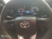 Bán Toyota Fortuner đời 2017, màu xám  