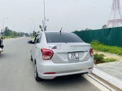 Bán Hyundai Grand i10 1.25 năm 2017, màu bạc, nhập khẩu xe gia đình