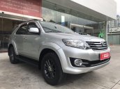 Cần bán Toyota Fortuner 2.5G MT dầu, màu bạc BS TP. HCM cá nhân - xem xe thương lượng giá tốt