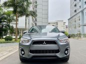 Cần bán gấp Mitsubishi Outlander sản xuất năm 2014, màu xám chính chủ