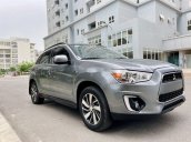 Cần bán gấp Mitsubishi Outlander sản xuất năm 2014, màu xám chính chủ