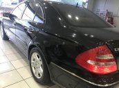 Bán Mercedes E240 đời 2004, màu đen, 368tr