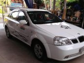 Chính chủ cần bán gấp Daewoo Lacetti đời 2004 còn mới, màu trắng, giá chỉ 125 triệu đồng