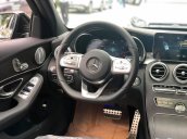 Cần bán Mercedes C300 AMG năm sản xuất 2020, màu đen