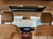 Bán Mercedes GLC 300 4Matic đời 2019, màu đen