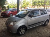 Cần bán Chevrolet Spark đời 2013, màu bạc