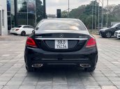 Cần bán Mercedes C300 AMG năm sản xuất 2020, màu đen