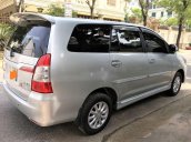 Cần bán gấp Toyota Innova đời 2014, màu bạc, giá chỉ 378 triệu