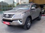 Cần bán Toyota Fortuner 2.7V 4x2 AT 2019, màu đồng Tp. HCM gia đình đi lướt 11.000km - xe chất giá tốt