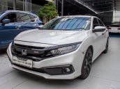 Cần bán Honda Civic RS, model 2019