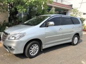 Cần bán gấp Toyota Innova đời 2014, màu bạc, giá chỉ 378 triệu