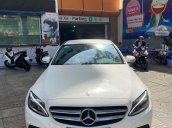 Bán ô tô Mercedes C200 sản xuất năm 2016, màu trắng