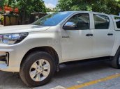 Bán xe Toyota Hilux đời 2018, màu trắng, nhập khẩu nguyên chiếc 