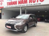 Bán lại xe Mitsubishi Outlander 2.0 CVT đời 2016, ĐK 2017, màu nâu, xe nhập, biển 30