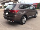 Bán lại xe Mitsubishi Outlander 2.0 CVT đời 2016, ĐK 2017, màu nâu, xe nhập, biển 30