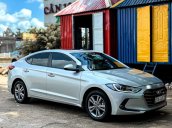 Cần bán gấp Hyundai Elantra 1.6 AT sản xuất 2018, 555 triệu