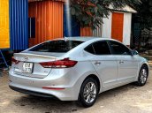 Cần bán gấp Hyundai Elantra 1.6 AT sản xuất 2018, 555 triệu