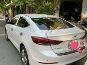 Cần bán Hyundai Elantra năm 2018, màu trắng, nhập khẩu còn mới, giá tốt