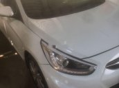 Cần bán Hyundai Accent năm 2014, màu trắng