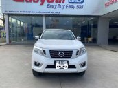 Bán Nissan Navara E 2.5 MT 2WD sản xuất 2017, màu trắng, nhập khẩu nguyên chiếc còn mới