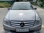 Cần bán Mercedes C250 sản xuất 2010, màu xám xe gia đình, giá 525tr