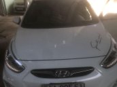 Cần bán Hyundai Accent năm 2014, màu trắng