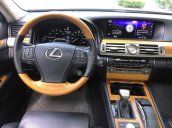 Cần bán Lexus LS sản xuất năm 2016, màu đen, xe nhập