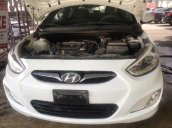 Cần bán gấp Hyundai Accent 1.4 AT sản xuất năm 2013, màu trắng, nhập khẩu Hàn Quốc 