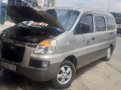 Bán Hyundai Starex đời 2004, màu xám, nhập khẩu nguyên chiếc