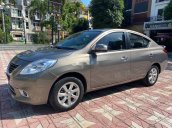 Bán Nissan Sunny năm 2015, xe gia đình