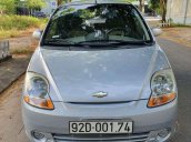 Cần bán lại xe Chevrolet Spark 2011, màu bạc